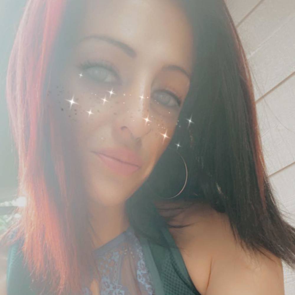 Meet your Posher, Dacia jacqueline